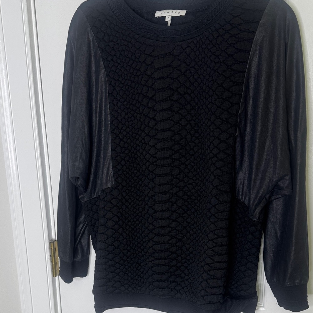 💫Sandro Paris Black Mixed Media Top Faux Leather Sleeves Size M  💫 - Picture 7 of 10